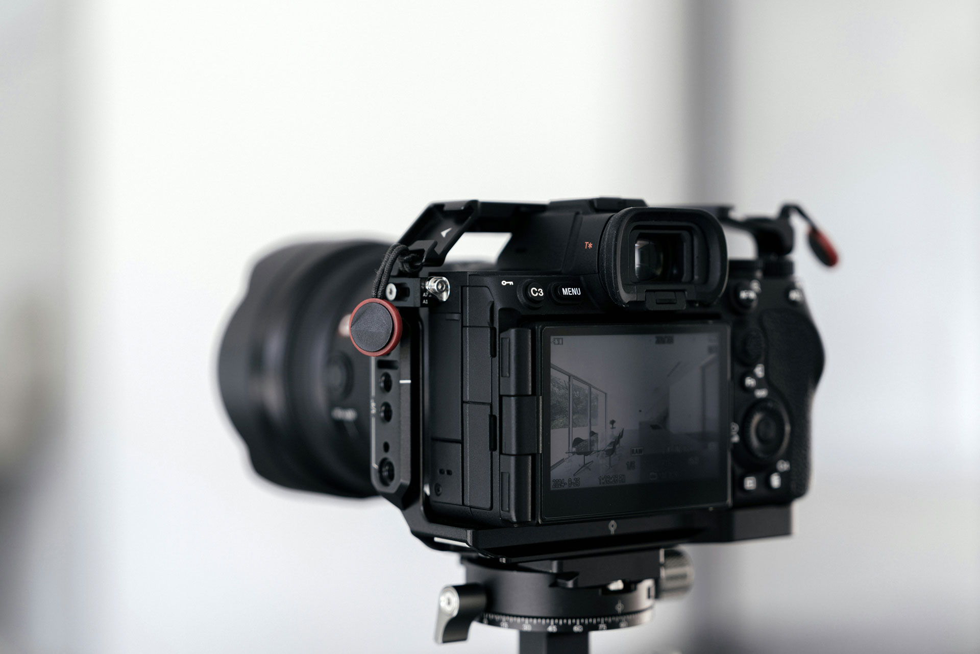 WEB-rawkkim-t7Hfba3iWs8-unsplash